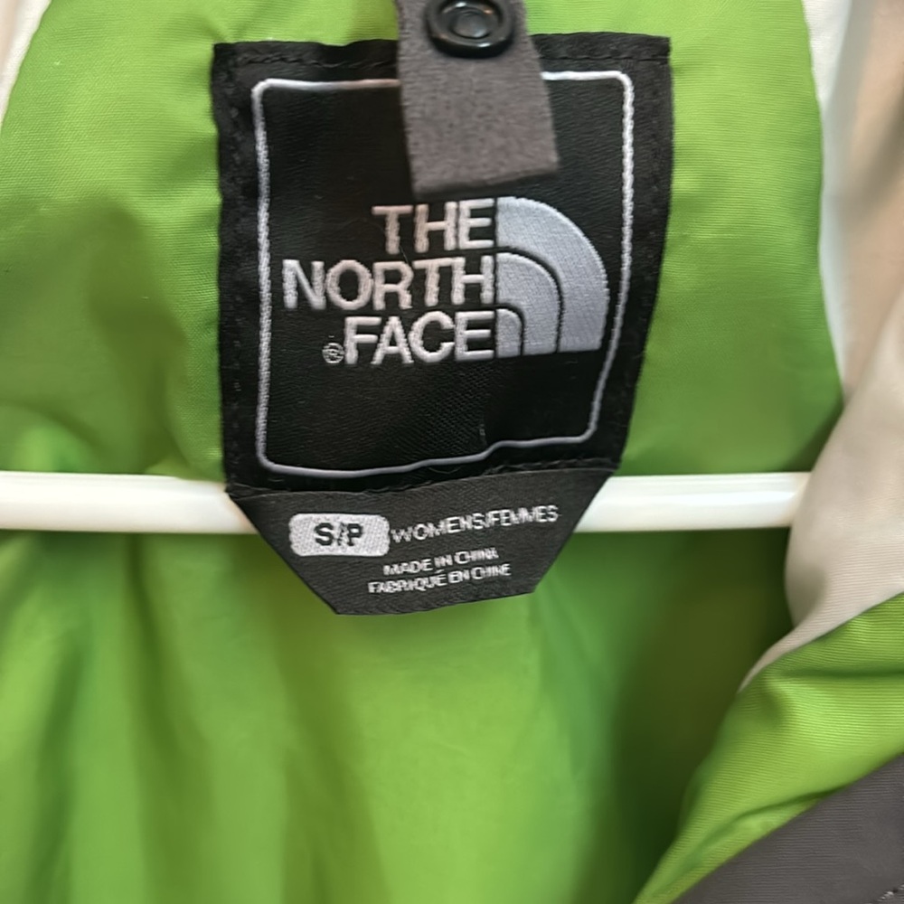 North Face Jacket Small - image 4